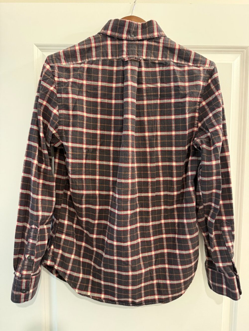 Todd Snyder One Pocket Flannel Shirt Red Black Plaid Buttoned Collar Small - Picture 14 of 15